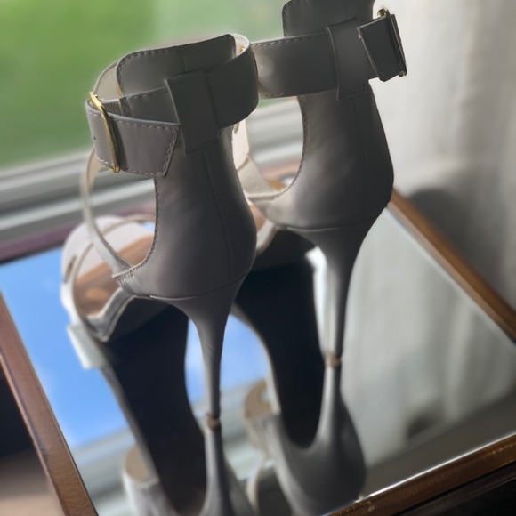 White/Gold Ankle Strap Heels - Picture 5 of 6